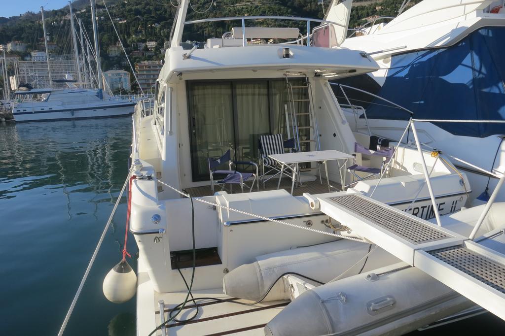 Yacht Summertime 3 Bedrooms Bateau-hôtel