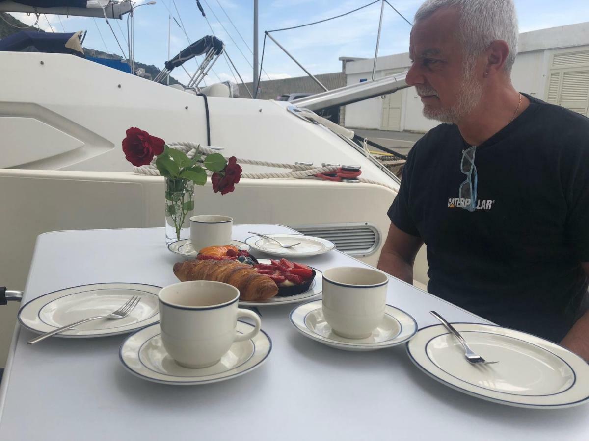 Yacht Summertime 3 Bedrooms *